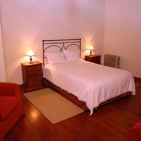 Bed & Breakfast Casa Hortenses By Portugalferias Constância